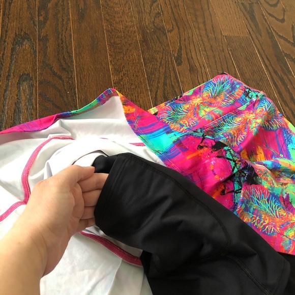 Dona Jo Women’s 2/L Multi-Colored Pickleball/Tennis Ruffled Skort w/Pockets -EUC - Picture 13 of 14